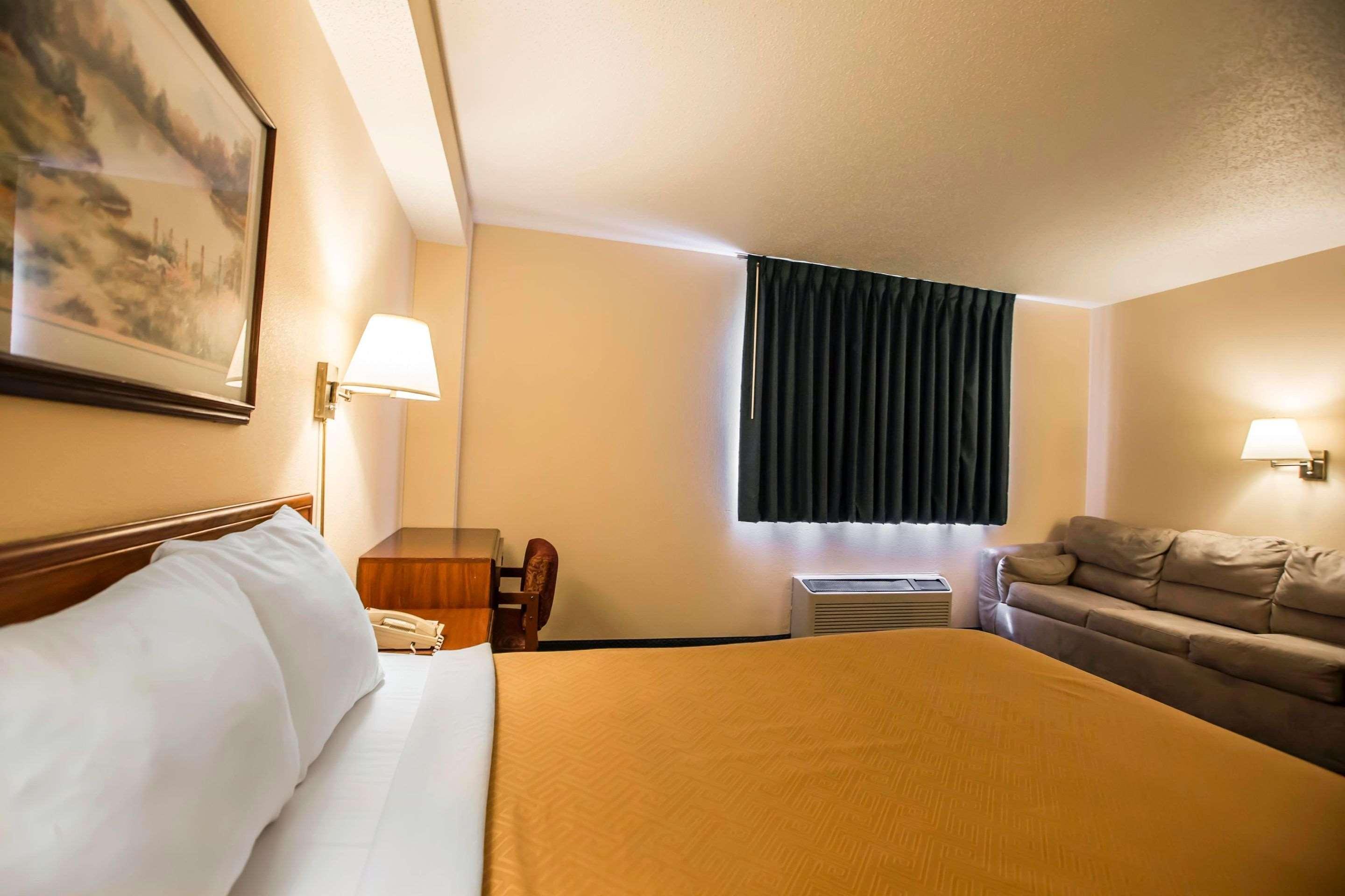 Econo Lodge Принстон Екстер'єр фото